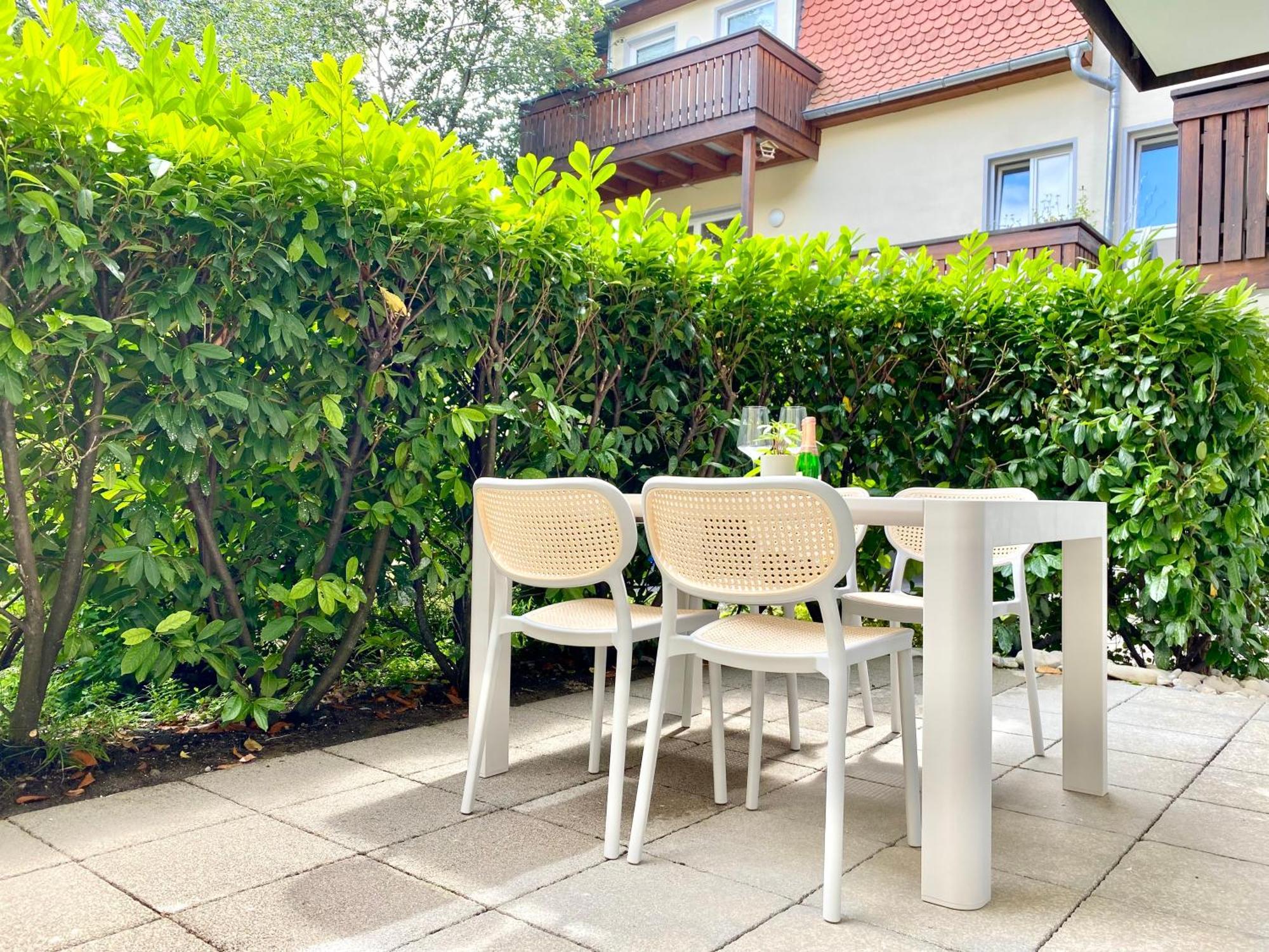 Ferienwohnung Loft Am Lech I Rollstuhlgerecht I Tiefgarage I Kueche I Terrasse Füssen Exterior foto