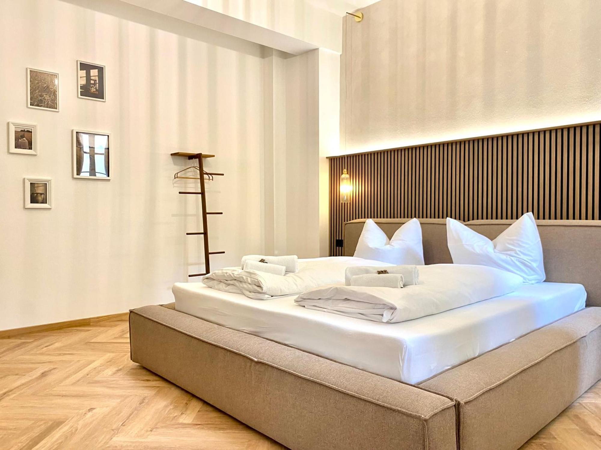 Ferienwohnung Loft Am Lech I Rollstuhlgerecht I Tiefgarage I Kueche I Terrasse Füssen Exterior foto